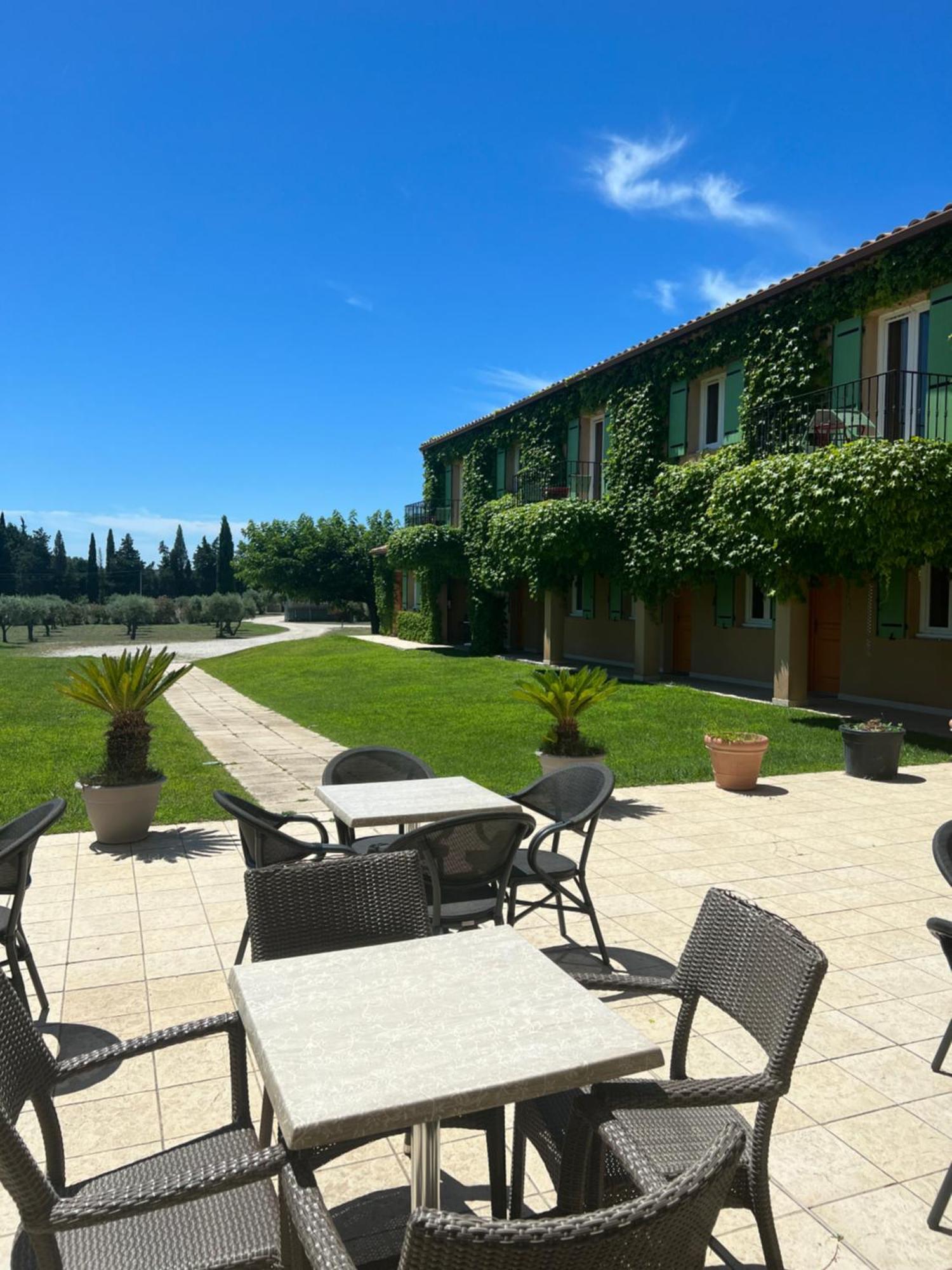 Hotel Terriciae Aux Portes De Maussane Les Alpilles Exterior foto